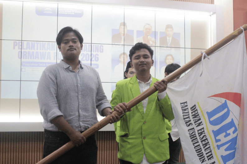 DEMA-SEMA FUHUM UIN Walisongo Gelar Pelantikan dan Upgrading ORMAWA 2026